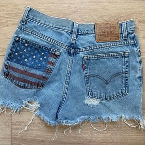 Vintage Levi’s 512 Cut Off Jean Shorts